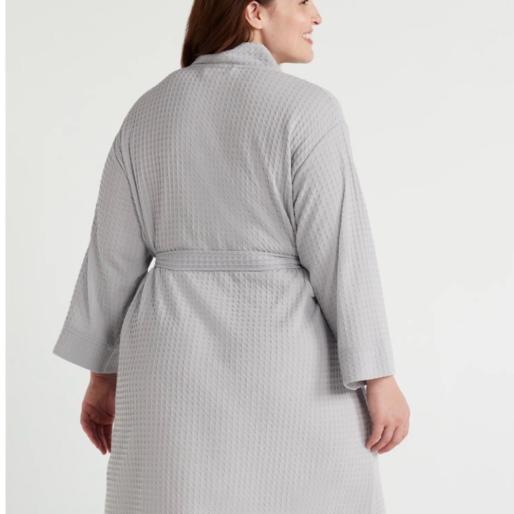 Joyspun Soft Silver Waffle Knit Kimono Tie Close Robe - Picture 3 of 16